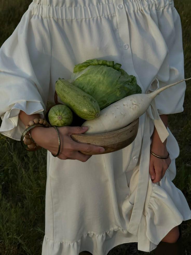 Greens & Crunch: Farmer's Leafy Picks Pouch